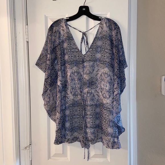 BCBG Paisley Blue Romper - Picture 4 of 6